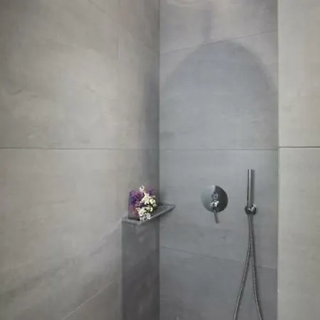 Legeo-luxurious Athenian شقة