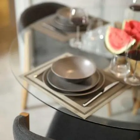 Legeo-luxurious Athenian * أثينا